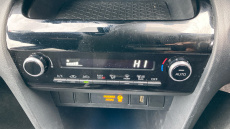 Toyota Yaris Cross 1.5 Hybrid Design 5dr CVT Hybrid Estate